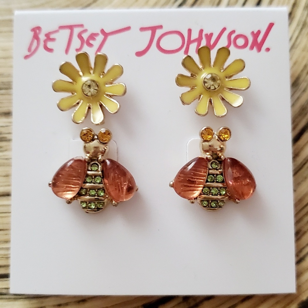 Betsey Johnson Daisey and Bumble Bee Set NWT